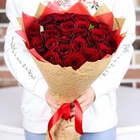 Розы. Букет из 29 красных роз (50 см). N376