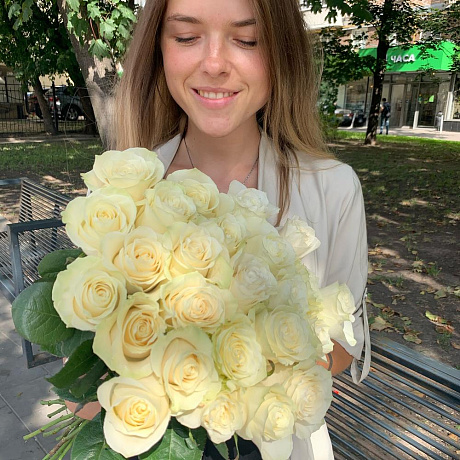 Букет из 25 белых роз №170 - Фото 2