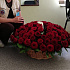 100 роз в корзине - Фото 1