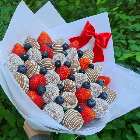 Букет Скарлет (в белой бумаге) - Фото 3