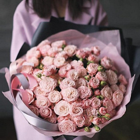 Букет из  куставых роз "Пинк парфюм"
