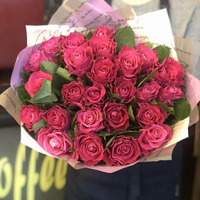 29 малиновых роз 50 см
