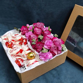 Цветы в коробке (Конфеты линдор - 7 шт.)