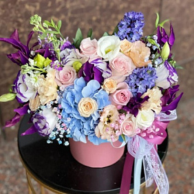 Букет цветов "Волшебный комплимент"