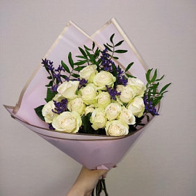 Букет из кустовых роз №193