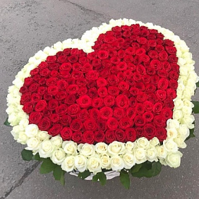 Корзина с цветами №307