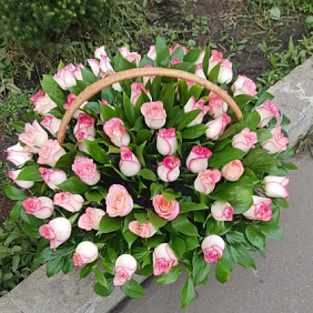 Корзина с цветами №230