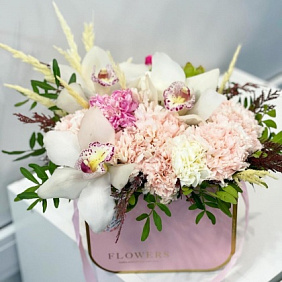 Цветы в коробке №195