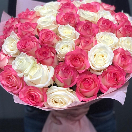 Микс из белых и розовых роз - Фото 2