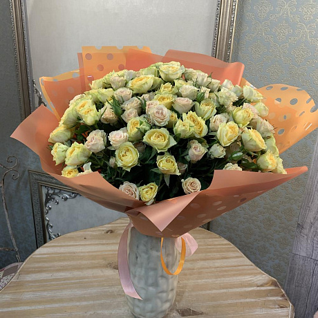 Микс кустовых роз 19 шт - Фото 3