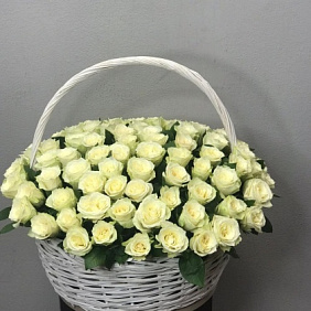 Корзина с цветами №178