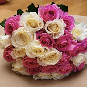 Букет цветов "Малина со сливками"