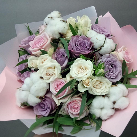 Букет из роз и нежного хлопка - Фото 2