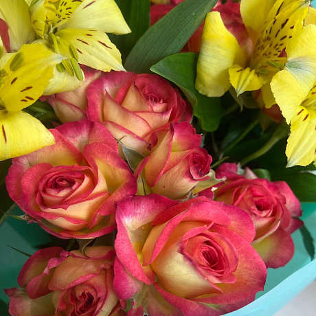 Букет цветов Попугайчик - Фото 6