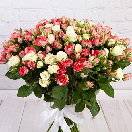 Букет из 51 кустовой розы №160 - Фото 3