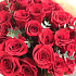 Роскошный букет из 25 высоких крупных роз - Фото 2