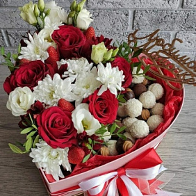 Цветы в коробке №554