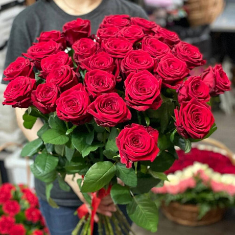 29 красных роз в ленте  - Фото 4