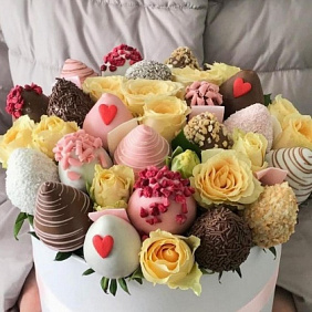 Коробочка радости с розами