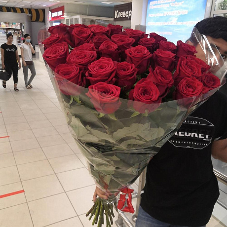Букет из красных роз Ред наоми - Фото 4