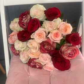 Монобукет 25 Роз микс 60см