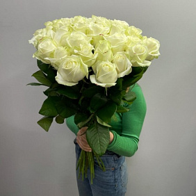Букет белых роз 70 см