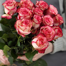 Букет из 15 роз премиум 60 см