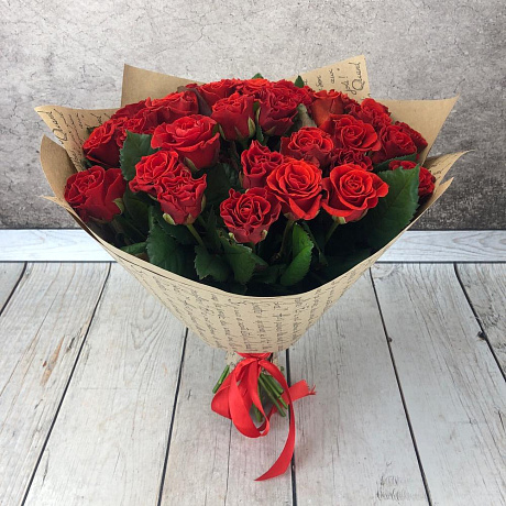 Букет из 31 красной розы - Фото 1