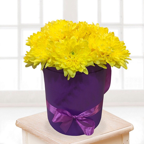 7 Желтых хризантем в голубой шляпной коробке №94 - Фото 1