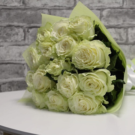 15 белых роз Эквадор - Фото 1