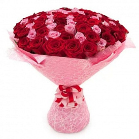 101 роза в упаковке №161