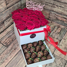 Коробка с цветами "Презент"