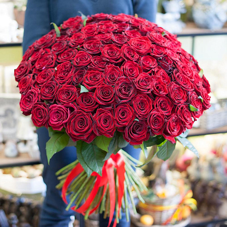 Букет из красных роз (101 роза) №165 - Фото 1
