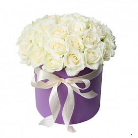 Белые Розы в шляпной Коробке №162
