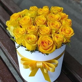 21 роза в шляпной коробке №161