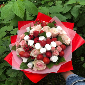 Клубника розы и зефир