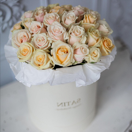 51 Кремовая роза в большой белой шляпной коробке №186 - Фото 1