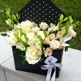 Композиция из цветов "Вам письмо"