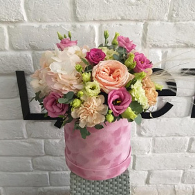 Букет цветов "Pink flowers"