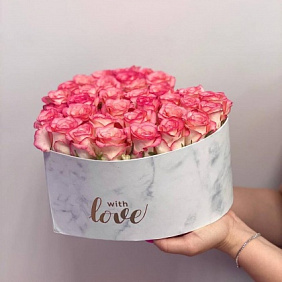 Сердце из цветов❣️