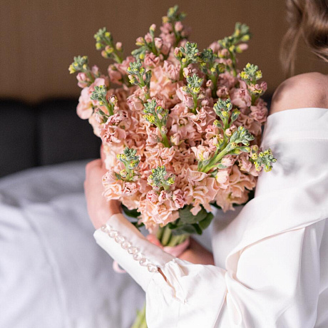 Большой букет из Маттиолы - Фото 1