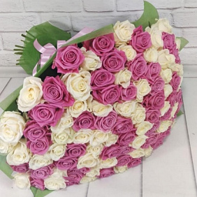 Букет из 101 розово-белой розы