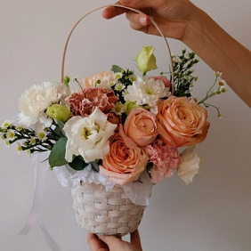 Корзина с цветами №517