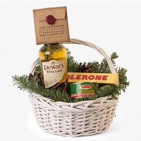 Корзина с  подарком