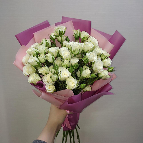 Букет красивых кустовых роз - Фото 1