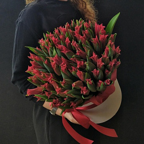 Букет цветов "Red moire"