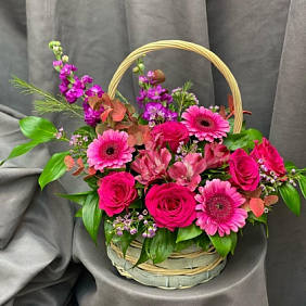 Корзина с цветами №281