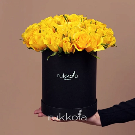 51 Желтая роза в большой черной шляпной коробке №333 - Фото 1