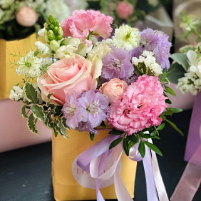 Букет цветов "Комплимент" №184