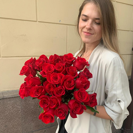 Букет из 25 красных роз №172 - Фото 1